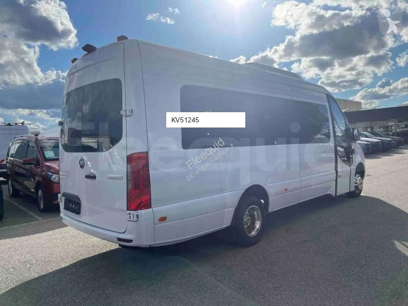 Autobús Mercedes