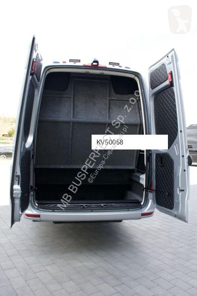 Véhicule utilitaire Mercedes 519CDI – MB...