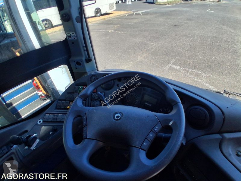 باص Irisbus RECREO
