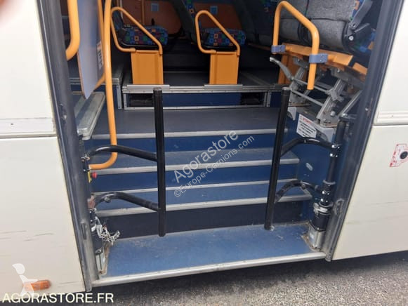 Autobuz