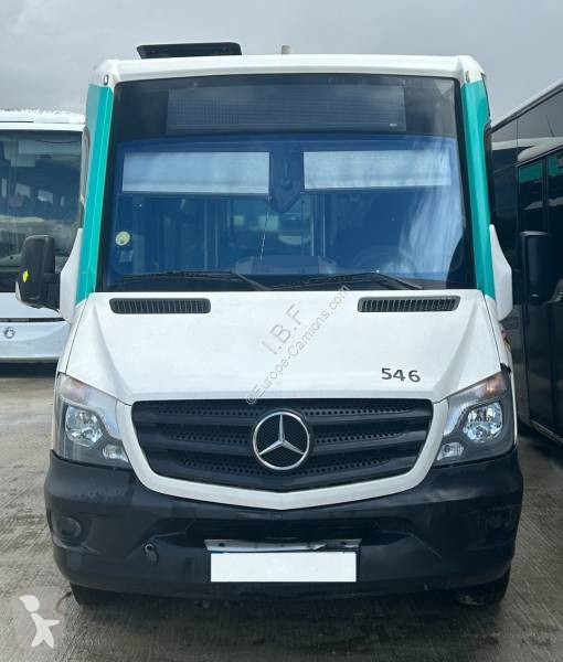 Autobús Mercedes