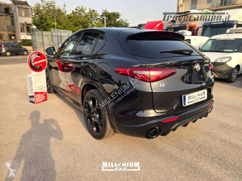 Véhicule utilitaire  STELVIO VELOCE TOTAL BLACK...