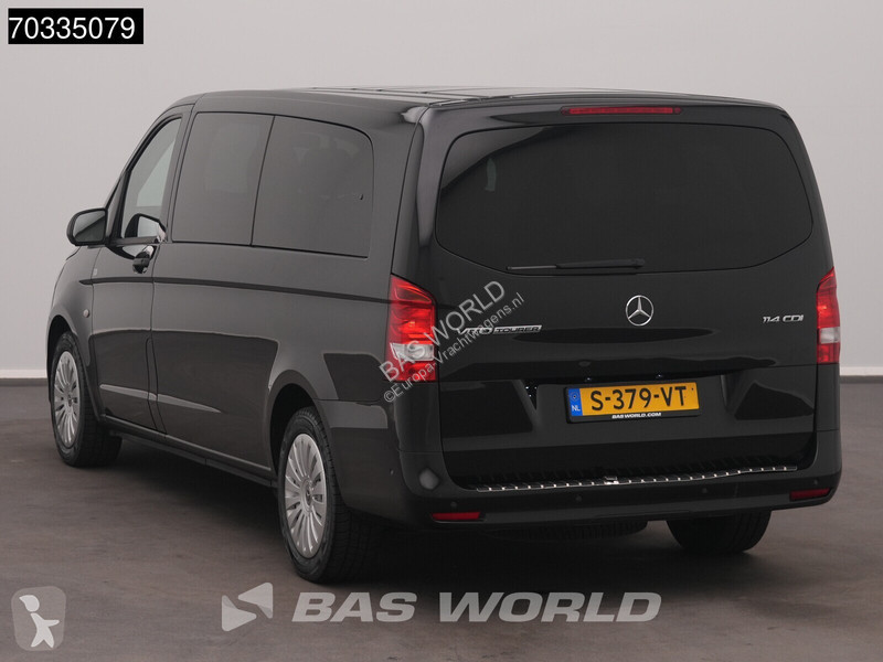 Лекотоварен автомобил Mercedes 114...