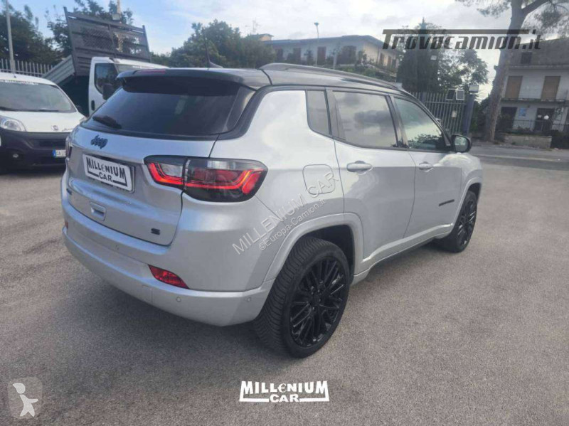 Коммерческий автомобиль  JEEP COMPASS S 4XE...