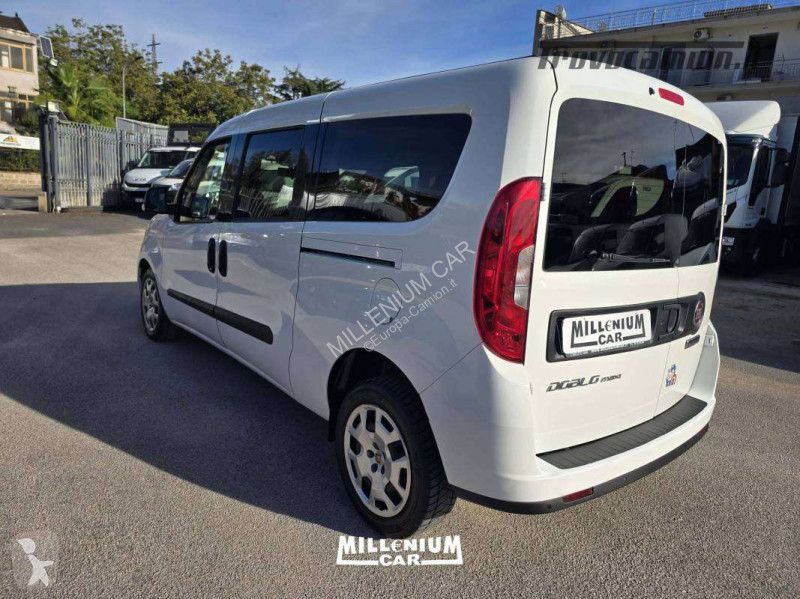 Véhicule utilitaire Fiat DOBLÒ MAXI 5 POSTI...