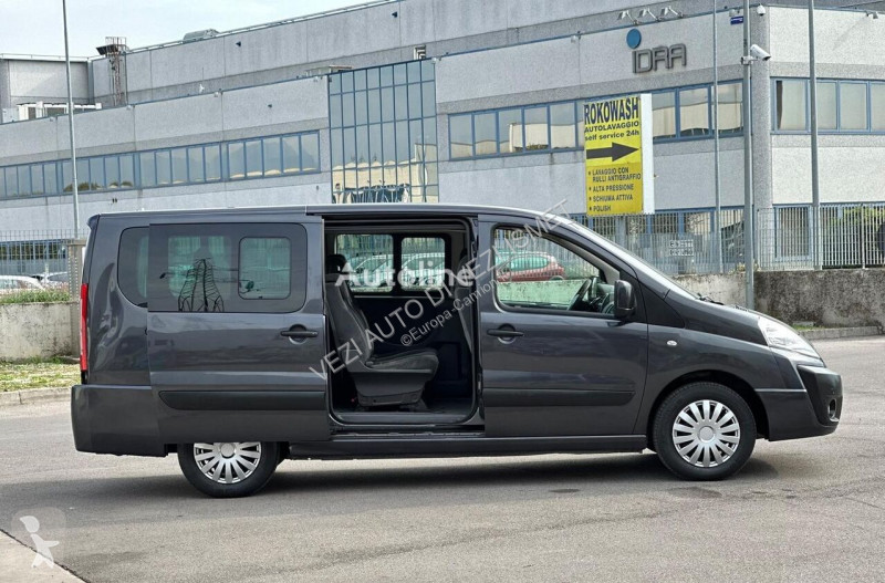 Autobussen Peugeot expert