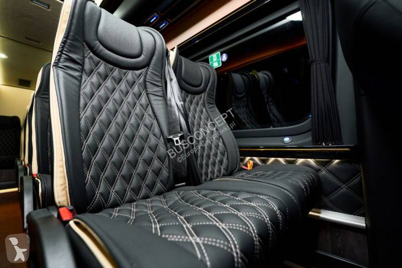 Autobus Mercedes 519 cdi  19+1+1 on stock