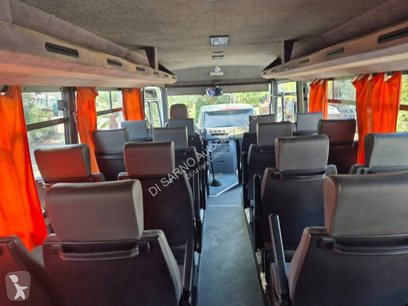 Autobuz Mercedes VARIO 815
