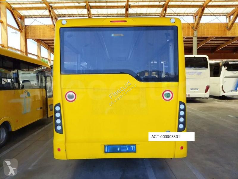 باص Iveco Indcar
