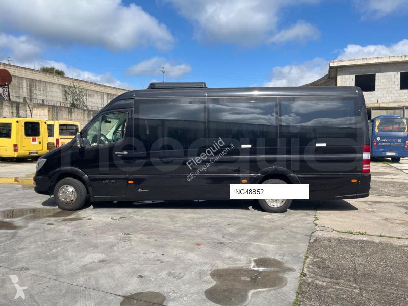 Autobús Mercedes