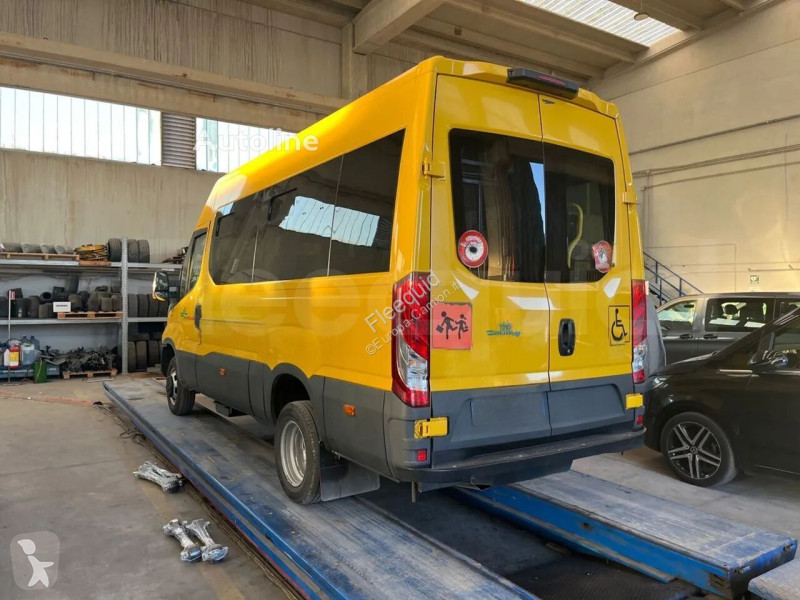 Autobus Iveco Daily