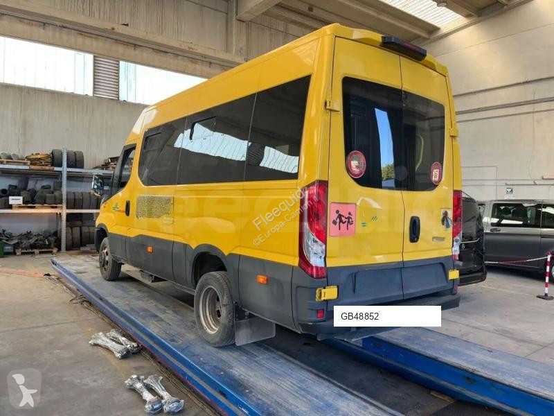 حافلة Iveco Daily