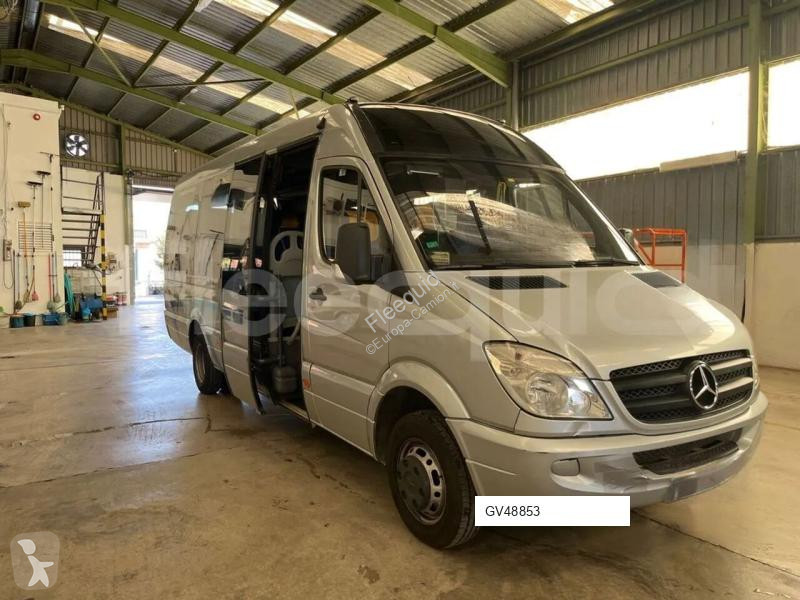 باص Mercedes