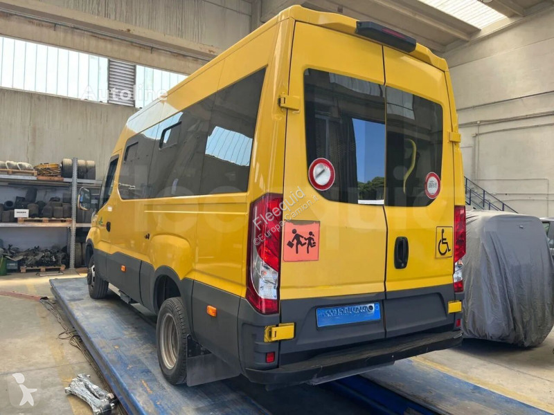Bus Iveco