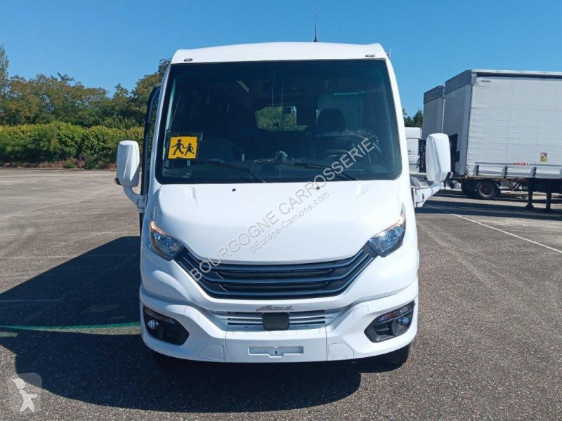 باص Iveco DAILY 32 PAX GNV