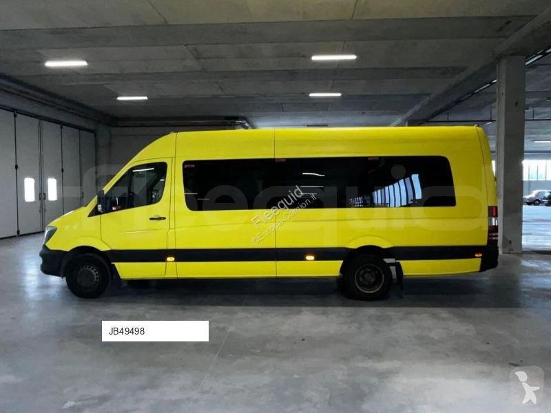 باص Mercedes