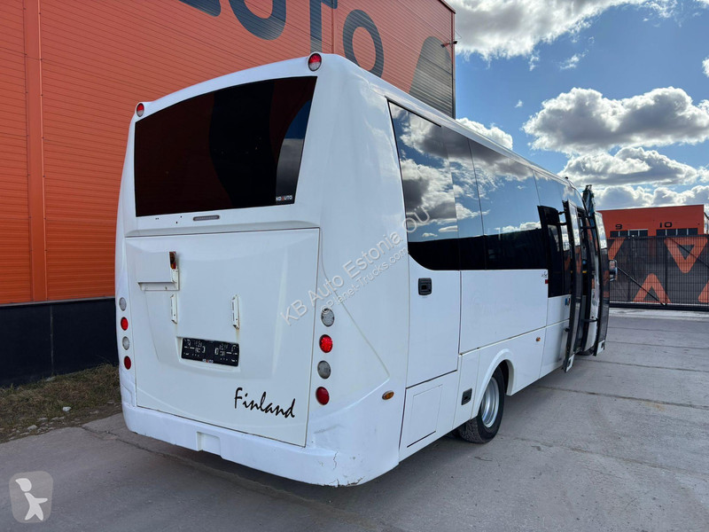 Furgoneta Iveco Rosero 23 SEATS / AC /...