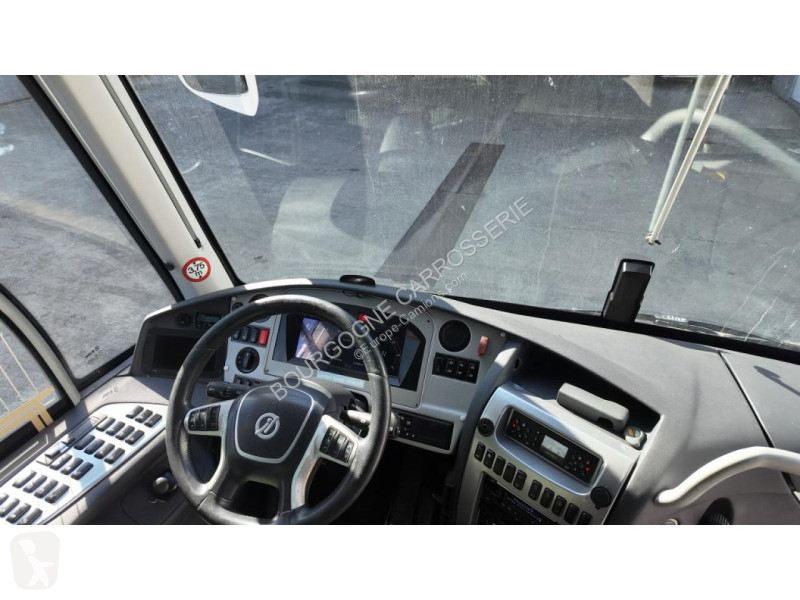 Autobussen