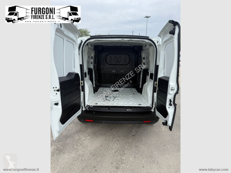 عربة نفعية Fiat Doblò 1.6 MJT 105 PL-TN Cargo...