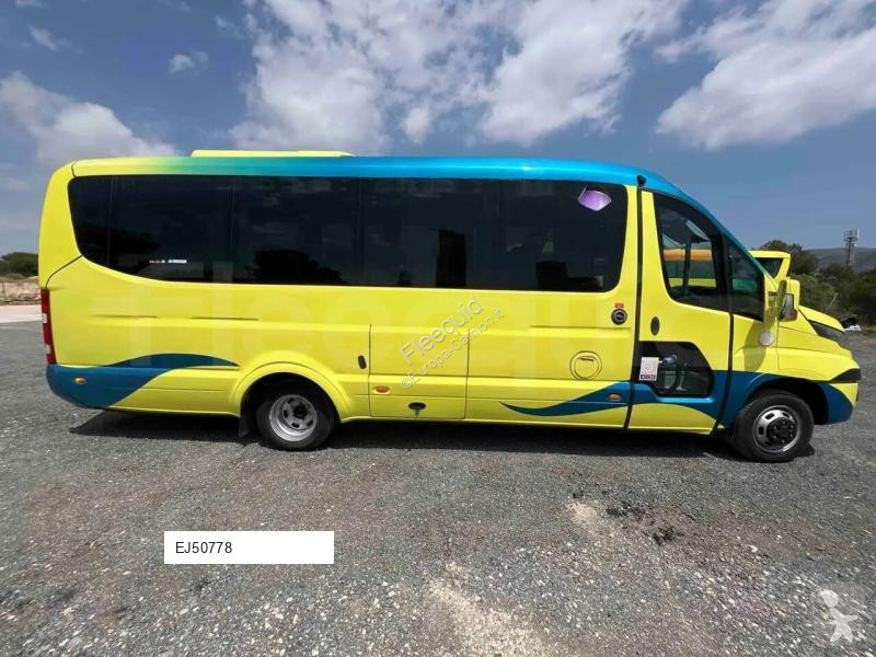 باص Iveco Ferqui