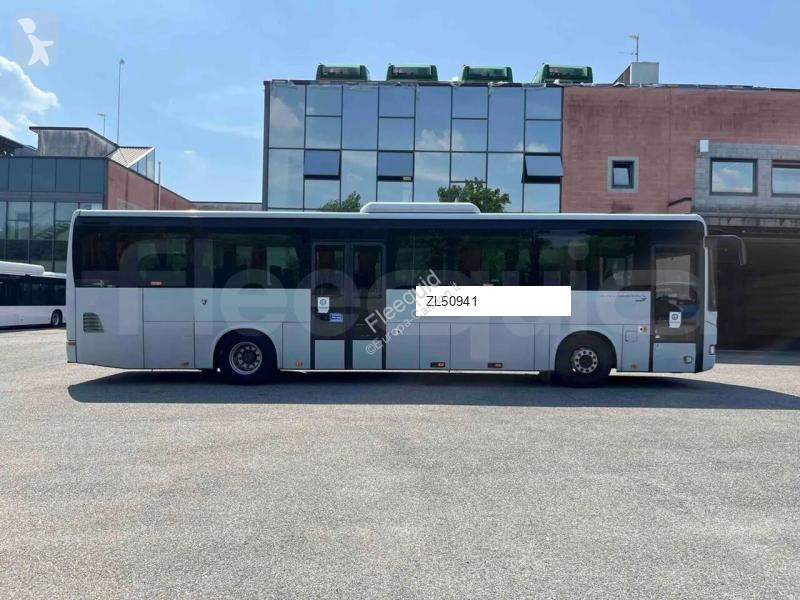 باص Iveco