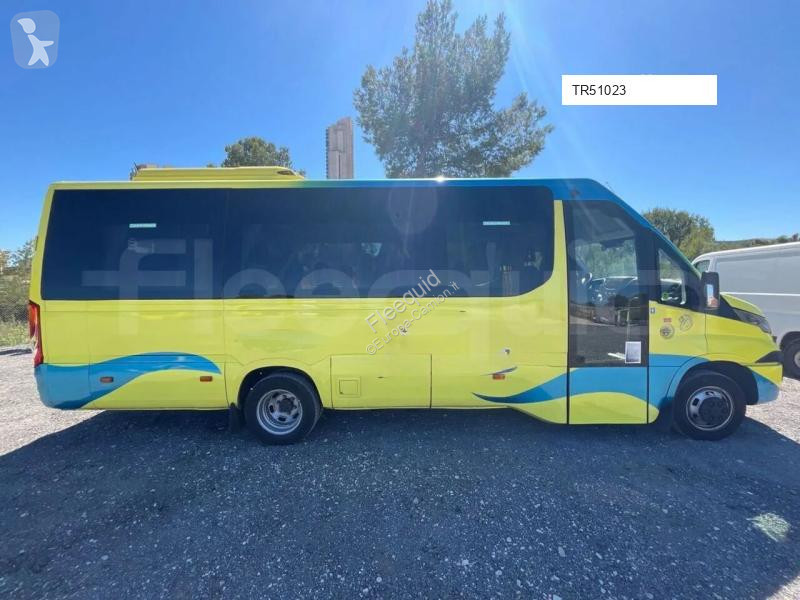 باص Iveco Ferqui