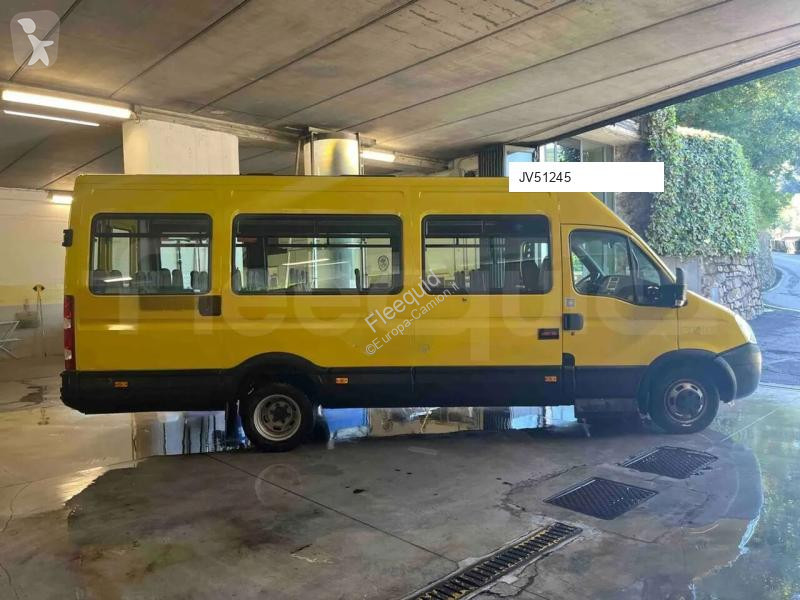 باص Iveco