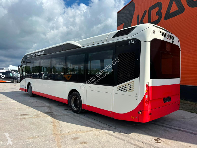 باص Volvo B5LH HYBRID 4x2 33 SEATS / AC /...