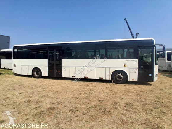 Autobuz
