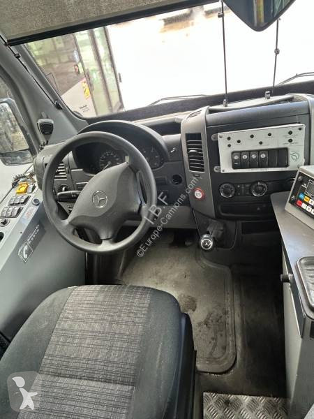 Autobús Mercedes