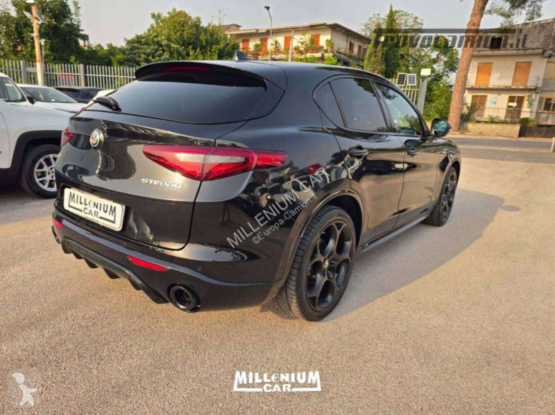 Véhicule utilitaire  STELVIO VELOCE TOTAL BLACK...