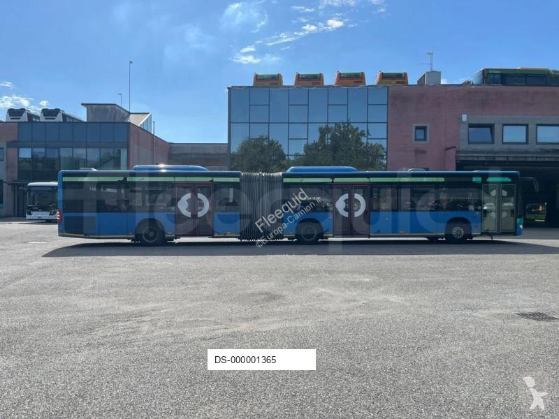 Mercedes G bus