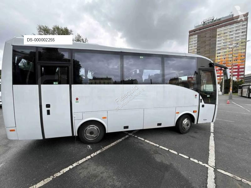 Ônibus transporte Isuzu Novo