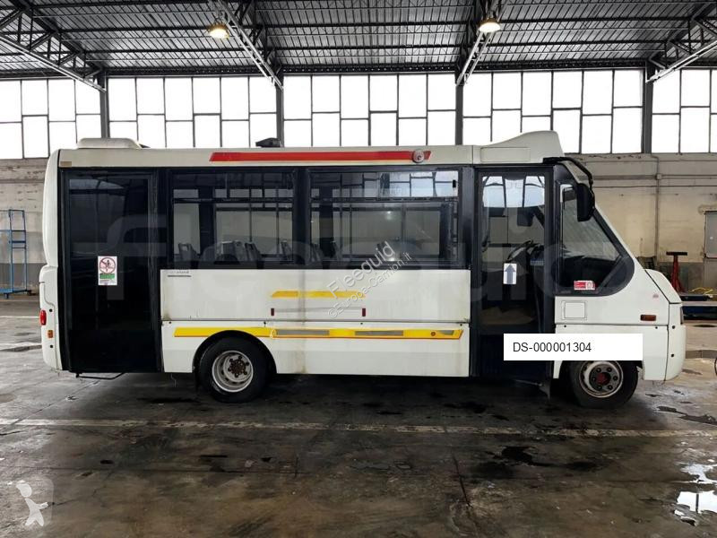 Ônibus transporte Iveco Cacciamali
