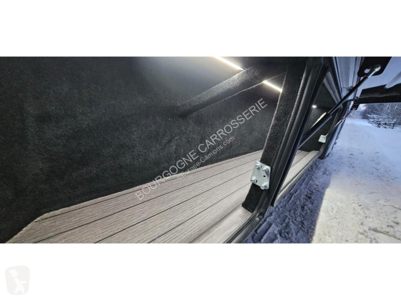 Veículo utilitário Mercedes 2.0 EcoBlue - 136...