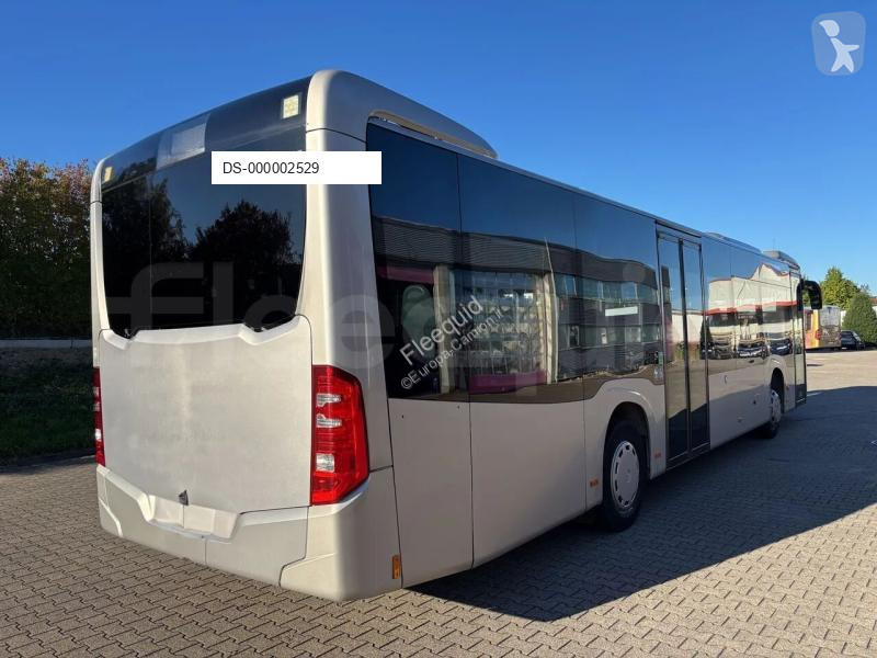 Autobús Mercedes