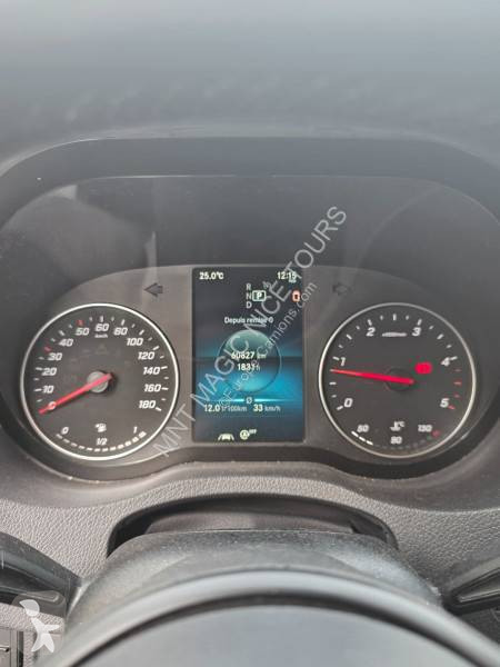 Véhicule utilitaire Mercedes Sprinter