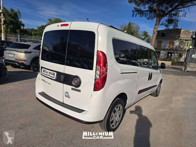 Véhicule utilitaire Fiat DOBLÒ MAXI 5 POSTI...
