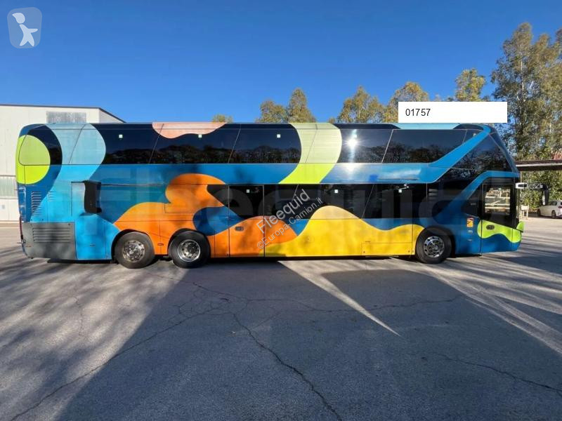 Neoplan Skyliner bus