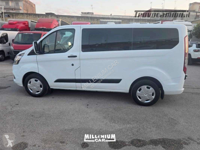 Véhicule utilitaire Ford FORD CUSTOM 9 POSTI 2019