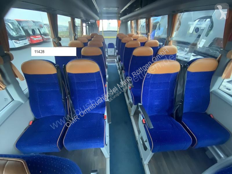 باص Iveco 70C17