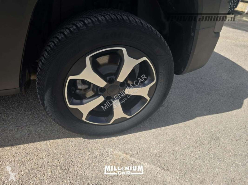 Autobuz  RENEGADE TRAILHAWK 4XE 2022 KM 53000