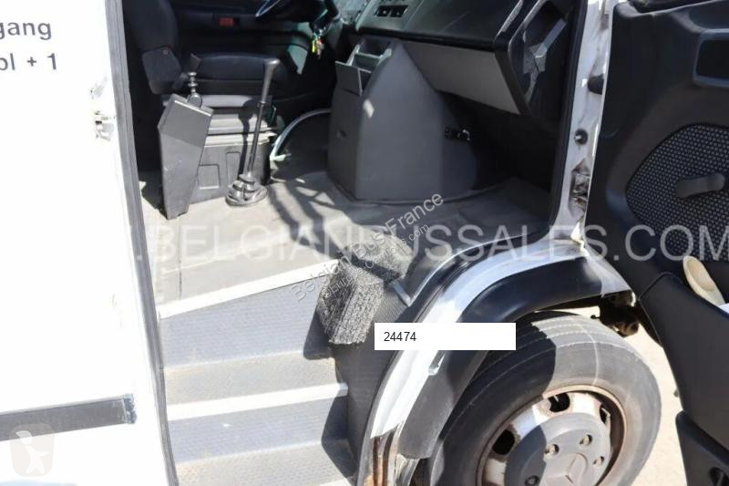 Autobus Mercedes VARIO O 813 DE