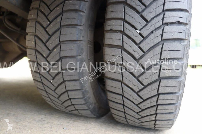 Furgoneta Iveco DAILY/AIRCO