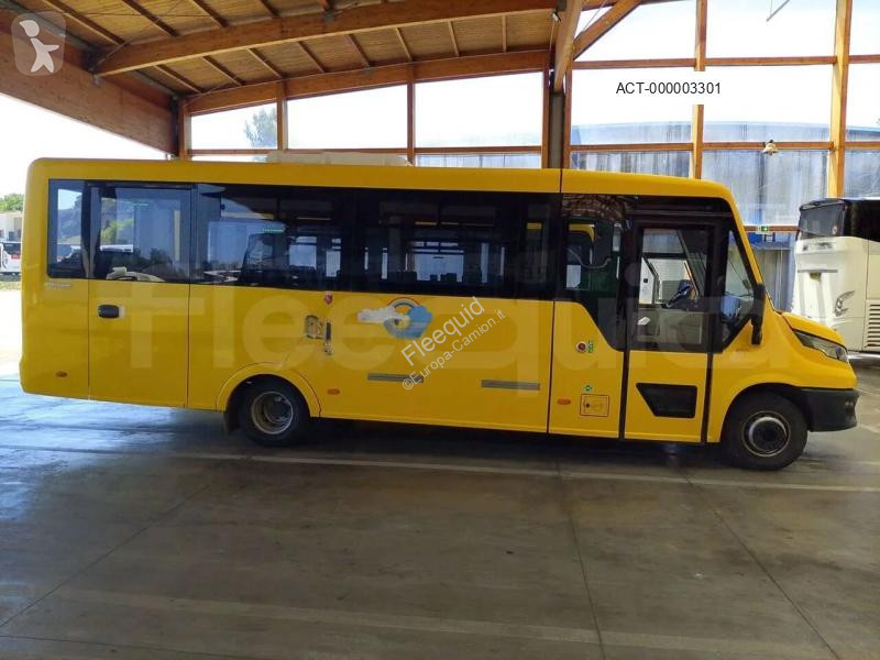باص Iveco Indcar
