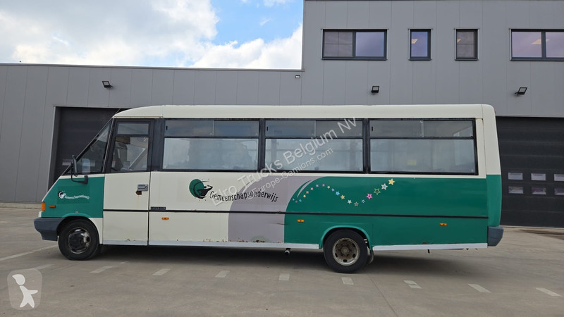 Camioneta Mercedes 614 (BELGIAN BUS / 34 SEATS...