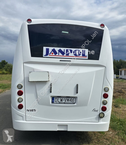 Camioneta Iveco FIRST