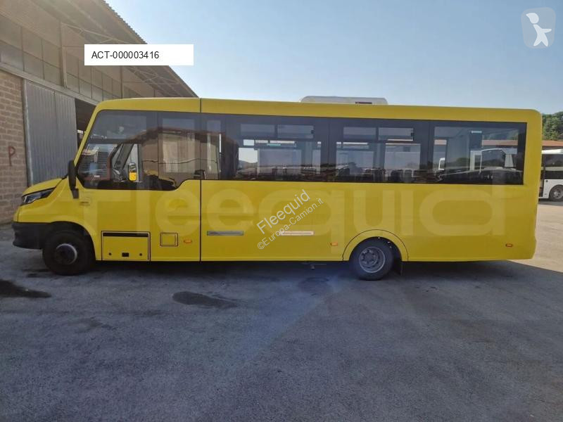 Autobussen Iveco Indcar