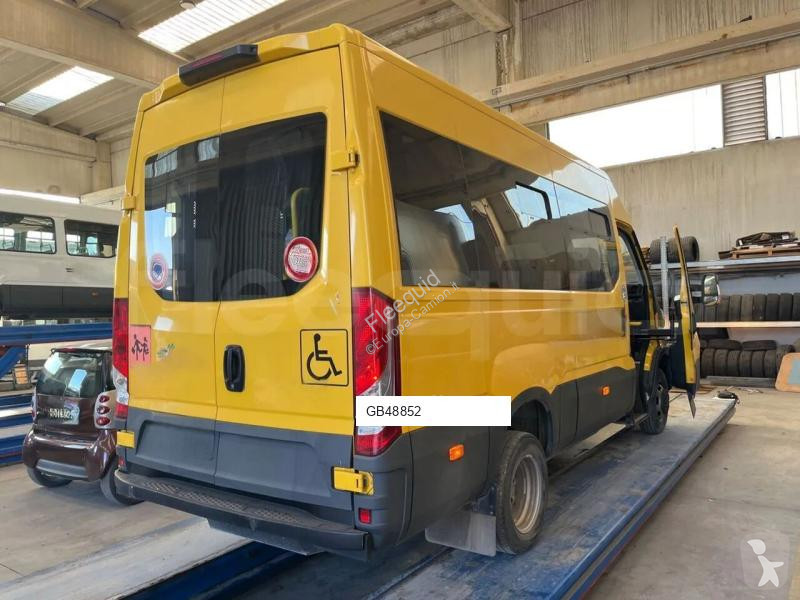 حافلة Iveco Daily