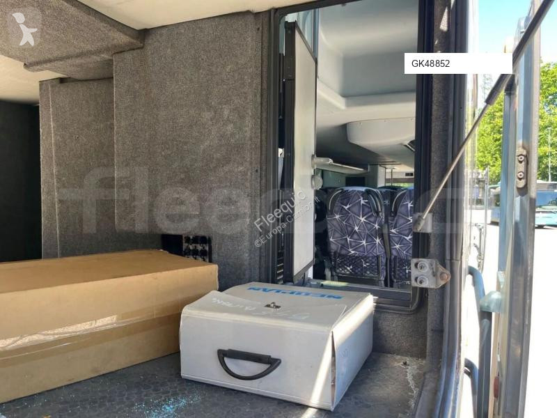 باص Neoplan Skyliner